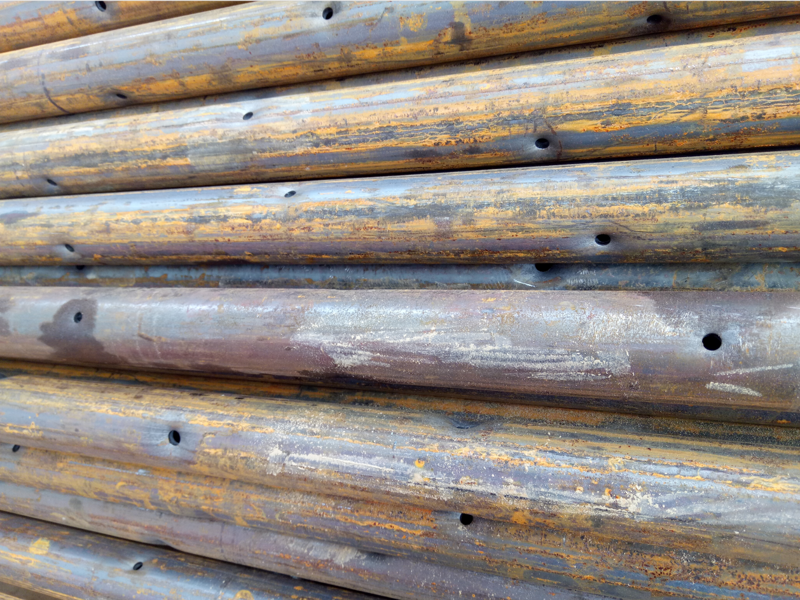 小导管冲孔机如何作业的？需要注意哪些方面